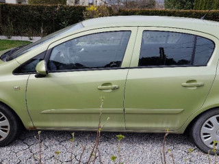 opel-corsa-12-16v-silverline-plus-59kw80hp-m5