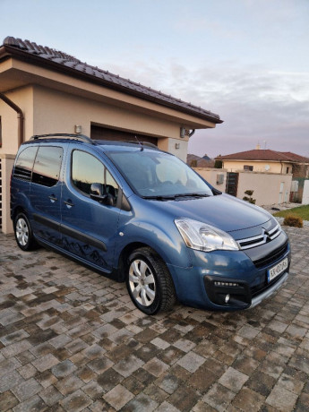 citroen-berlingo-multispace-16-bluehdi-100-feel-73kw100hp-m5-big-0