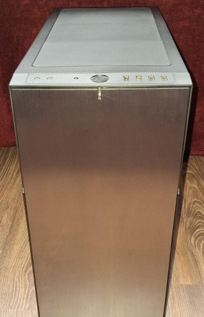 fractal-design-define-r5-big-0