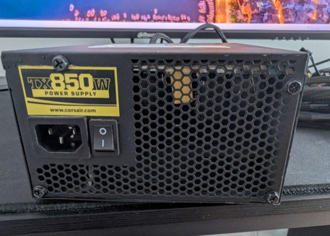 850w-zdroj-corsair-tx850w-big-1