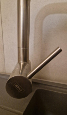 kuchynske-umyvadlo-franke-s-inox-bateriou-siko-big-4