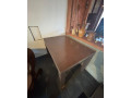 predam-rozkladaci-jedalensky-stol-a-4-calunene-stolicky-small-0