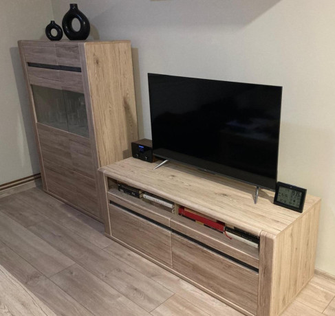 predam-nabytok-modesto-decodom-vitrina-tv-skrinka-big-0