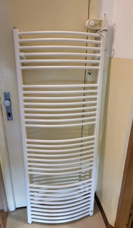 radiator-s-vyhrevnym-telesom-700w-big-0
