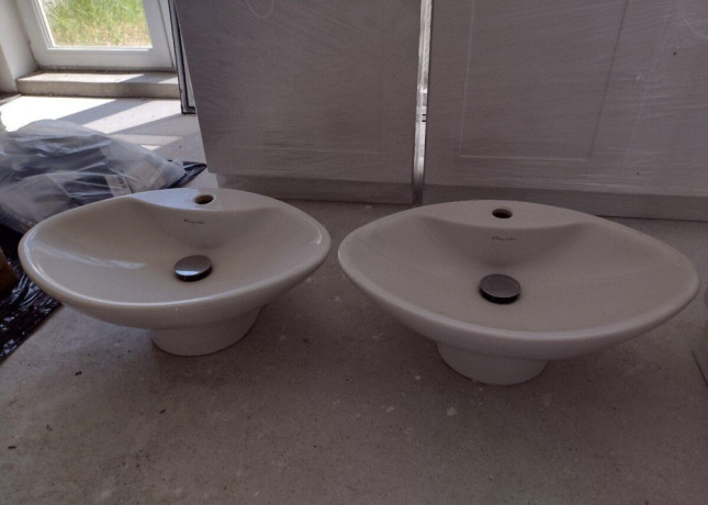2x-villeroy-boch-umyvadlo-na-dosku-big-0