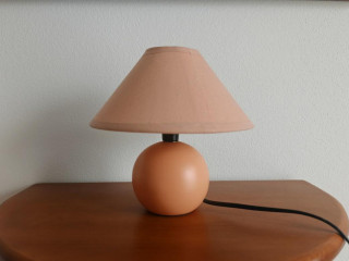 nocna-stolna-lampa