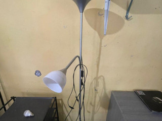 stojaca-lampa