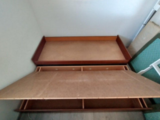postel-s-uloznym-priestorom
