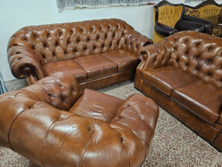 chesterfield-stylpekna-hrubokozena-sedacka-321