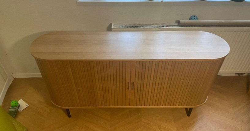 ovalna-skrinka-pod-tv-big-2