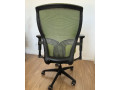 kancelarska-zdravotna-stolicka-adaptic-xtreme-small-1