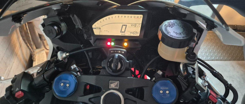 honda-cbr-1000-rr-big-3