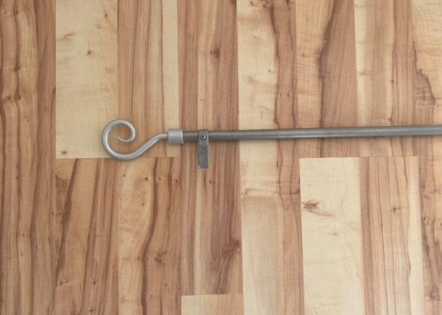 garniza-strieborna-130-cm-big-1