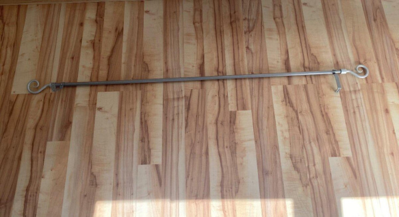 garniza-strieborna-130-cm-big-0