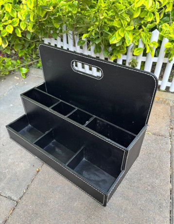 stylovy-kozenkovy-stolovy-organizer-cierny-big-0