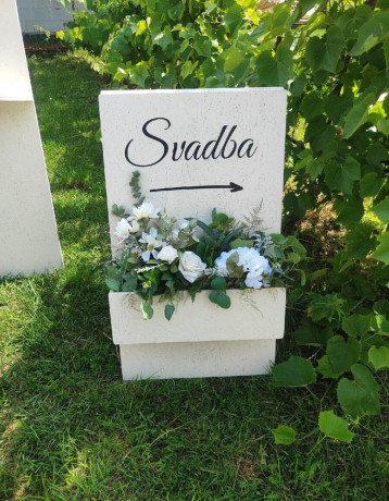 svadobne-tabulestojan-na-zasadaci-poriadok-big-3