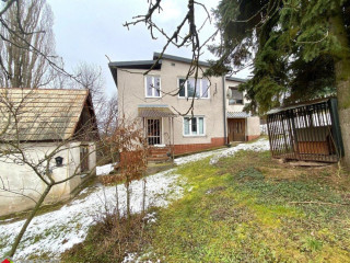 rodinny-dom-nova-bana-pozemok-2-079-m2
