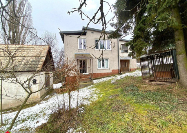 rodinny-dom-nova-bana-pozemok-2-079-m2-big-0