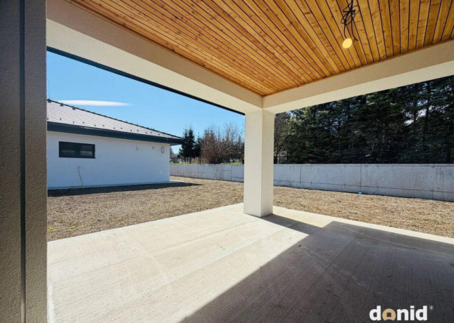 na-predaj-moderny-4-izbovy-bungalov-liptovsky-michal-big-0