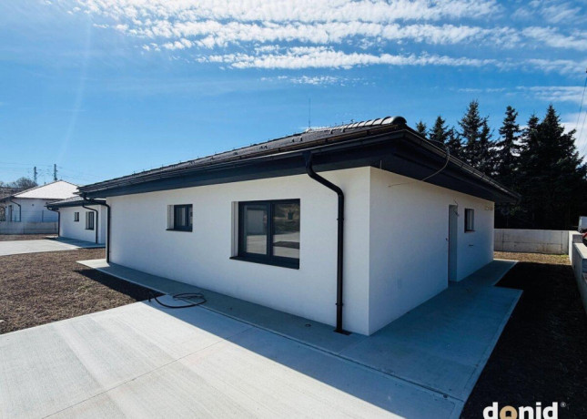 na-predaj-moderny-4-izbovy-bungalov-liptovsky-michal-big-2