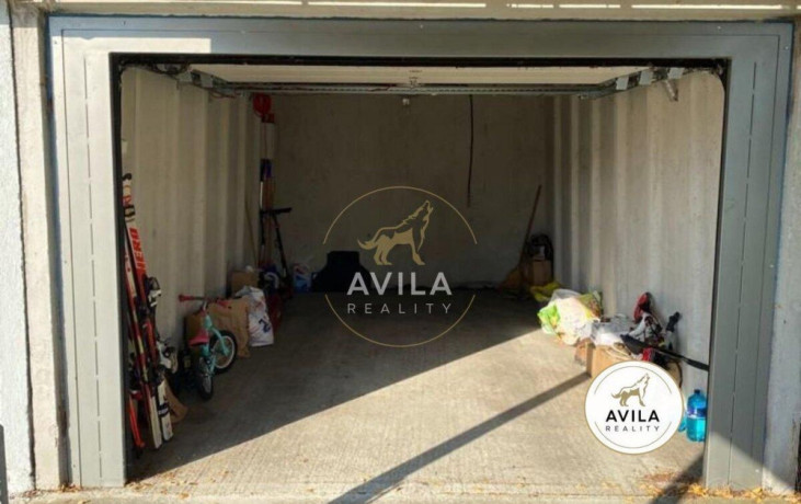 avila-na-predaj-prakticka-garaz-18m2-s-pristreskom-pre-auto-big-0