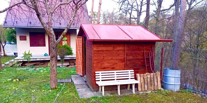 murovana-chata-s-peknou-zahradou-kosice-big-3