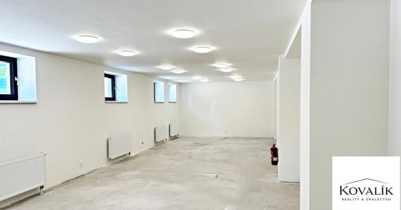 administrativny-priestor-v-projekte-rudlovska-residence-nov-big-1