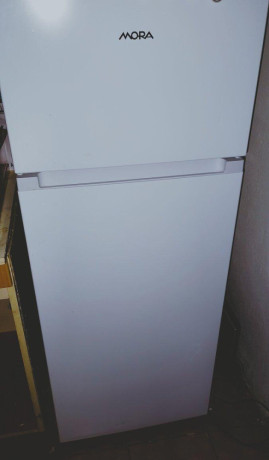 mora-chladnicka-cmh-2474-w-big-0