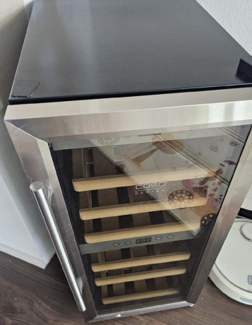 vinoteka-caso-design-winecomfort-24-big-0