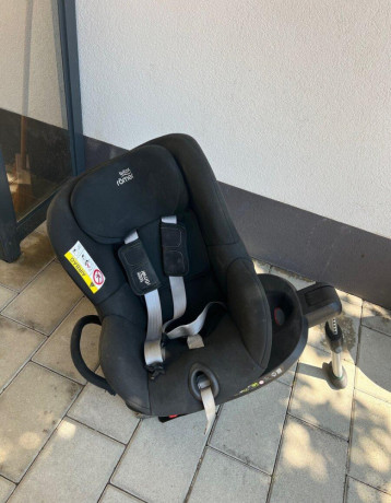 autosedacka-britax-romer-dualfix-2r-big-1