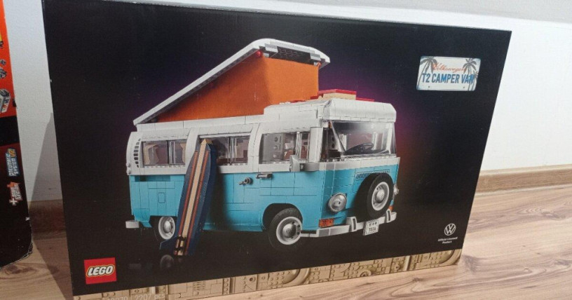 lego-10279-vw-t2-camper-big-0