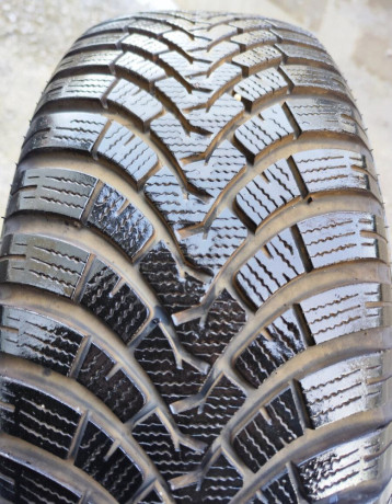 zimne-pneu-falken-22560-r17-2ks-big-1