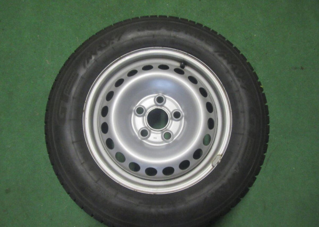 r16-rezerva-volkswagen-transporter-roztec-5x120-21565r16c-big-0