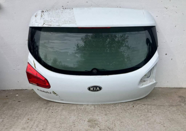 kia-ceed-ii-hb-2012-zadne-kufrove-dvere-big-0
