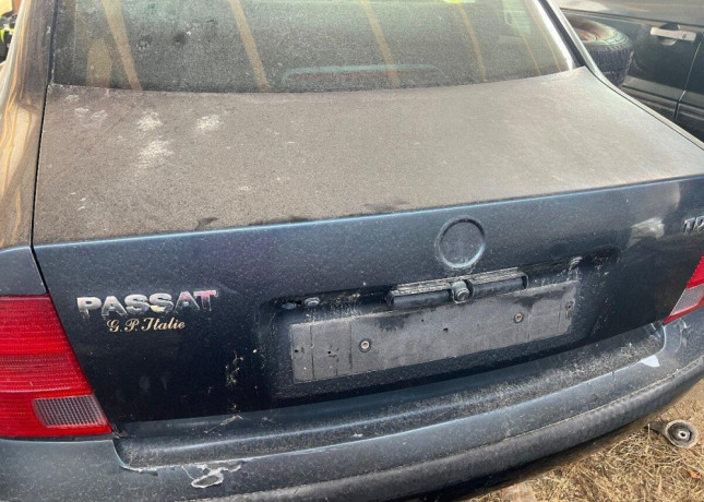 vw-passat-b5-diely-19tdi-automat-big-0