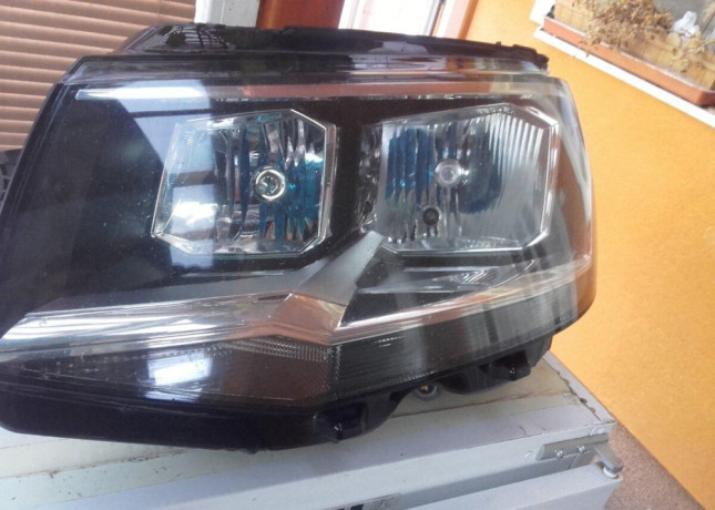 predne-svetlo-na-vw-t6-big-0