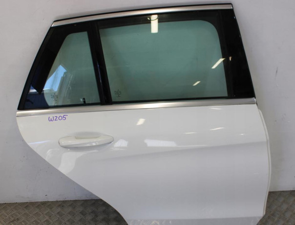 mercedes-c-dvere-prave-zadne-kombi-w205-2014-big-0