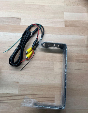 7-vodotesny-ahd-monitor-pre-uzitkove-vozidla-a-pracovne-str-big-3