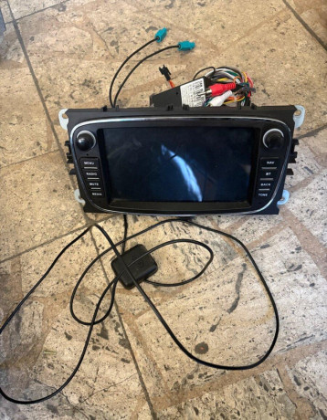 autoradio-ford-mondeo-mk4-big-1