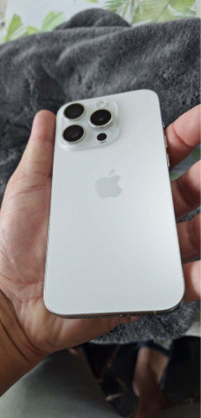 iphone-15pro-big-3