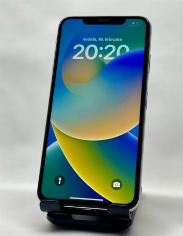 apple-iphone-xs-max-64-gb-silver-big-1