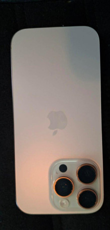 iphone-16-pro-big-4