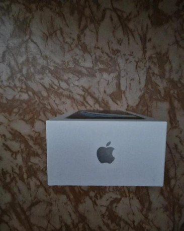 apple-iphone-big-2