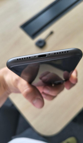 iphone-11-big-2