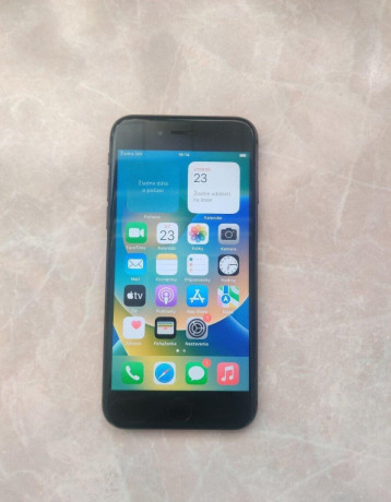 iphone-8-black-128gb-big-0