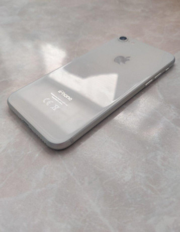 iphone-8-white-64gb-big-2