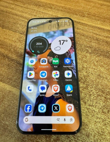 google-pixel-9-pro-xl-256-pixel-watch-3-mototag-big-0