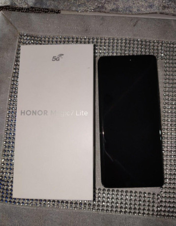 honor-magic-7-lite-big-2