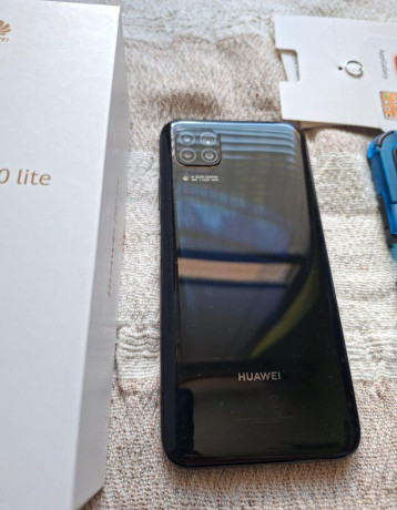 huawei-p40-lite-6128gb-cierny-dual-sim-v-peknom-stave-na-di-big-2