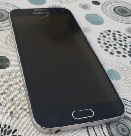 samsung-galaxy-s6-32gb-black-sapphire-big-2
